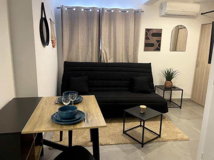Petit Cocon Douillet Climatise Pour 2 Pers Apartment La Crau Ngoại thất bức ảnh